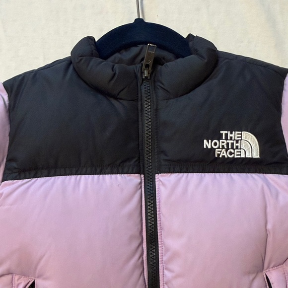 The North Face Kids Puffer Jacket - Lavender and Black - Picture 7 of 9